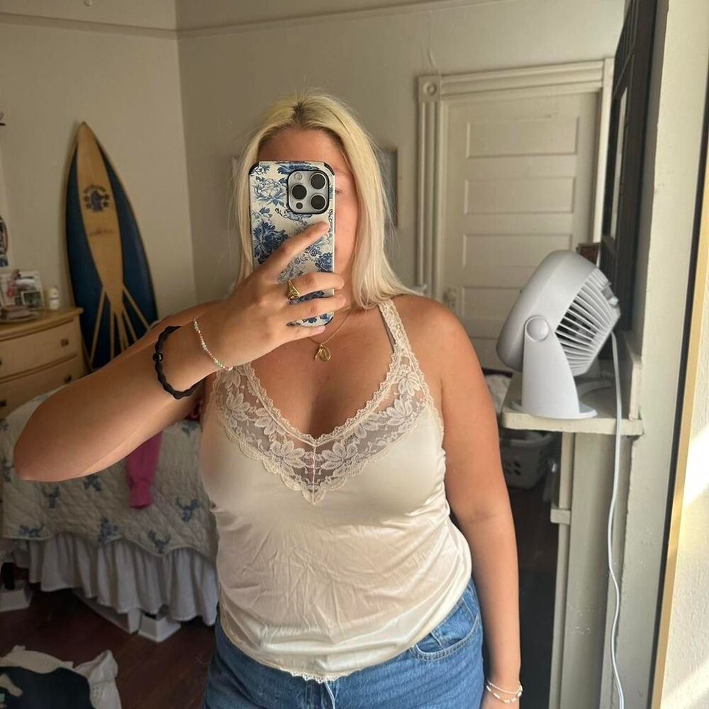 Unbranded Women's Cream and White Vest